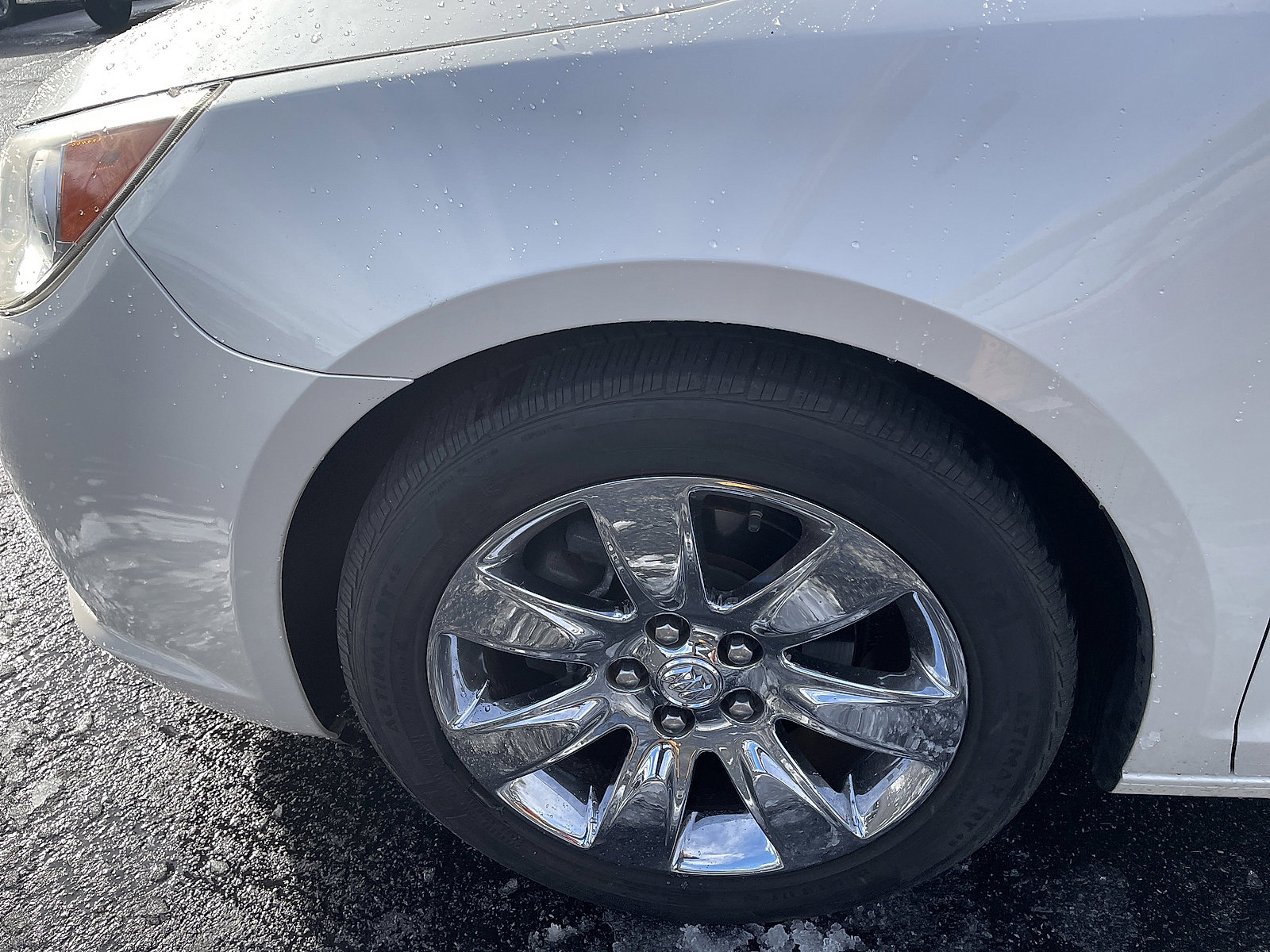 Used 2012 Buick LaCrosse Premium w/ Entertainment Package image 7