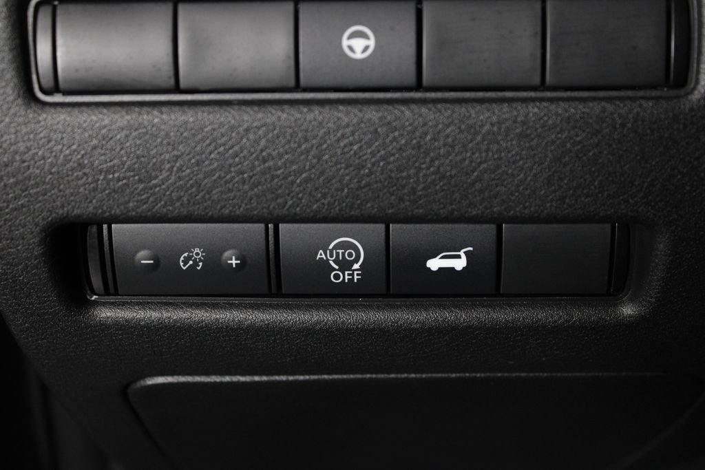 Certified 2023 Nissan Rogue Platinum FWD image 26