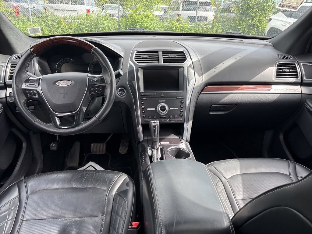 Used 2019 Ford Explorer Platinum AWD/4WD image 22