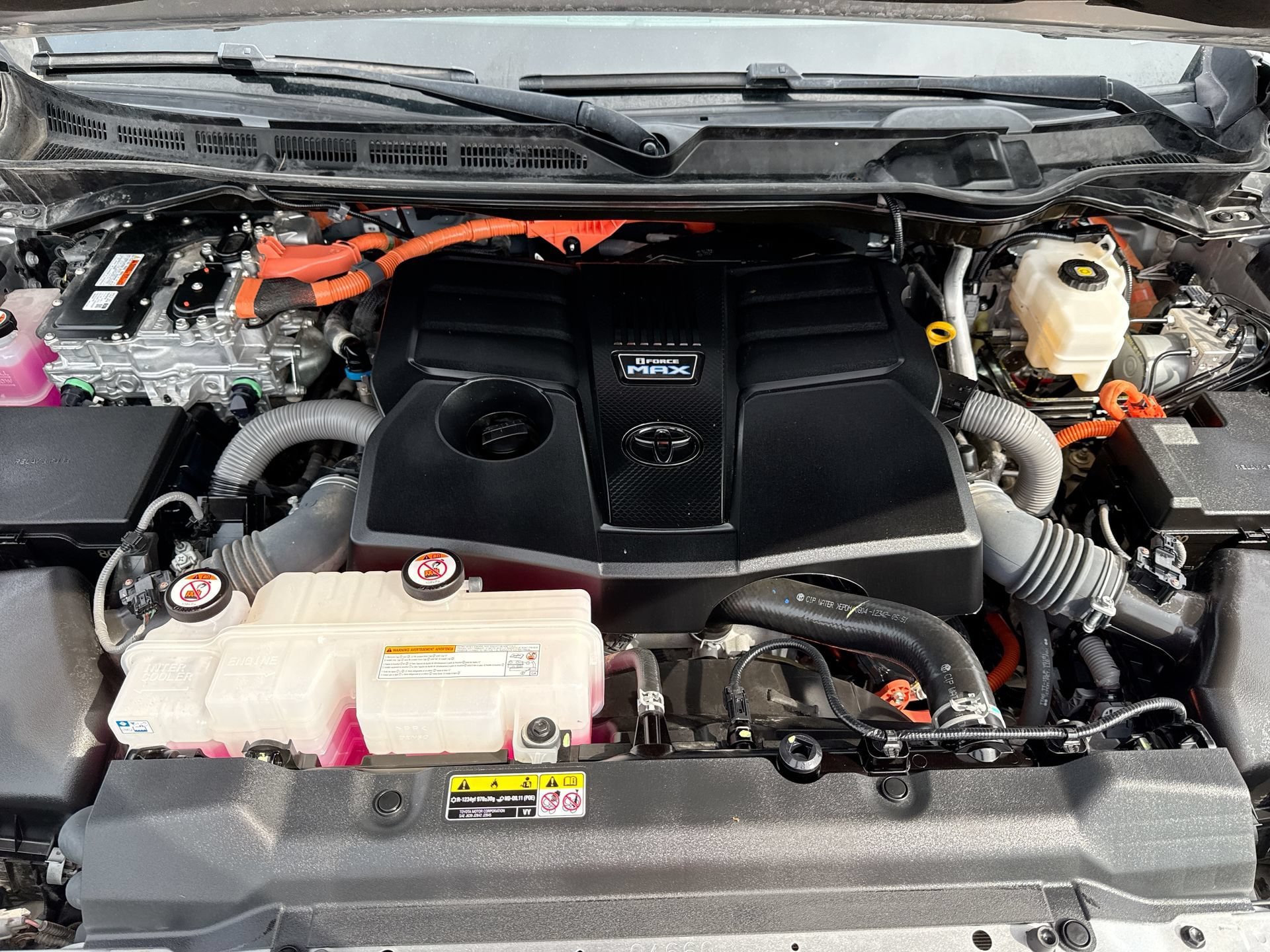 Certified 2024 Toyota Sequoia Capstone AWD/4WD image 18