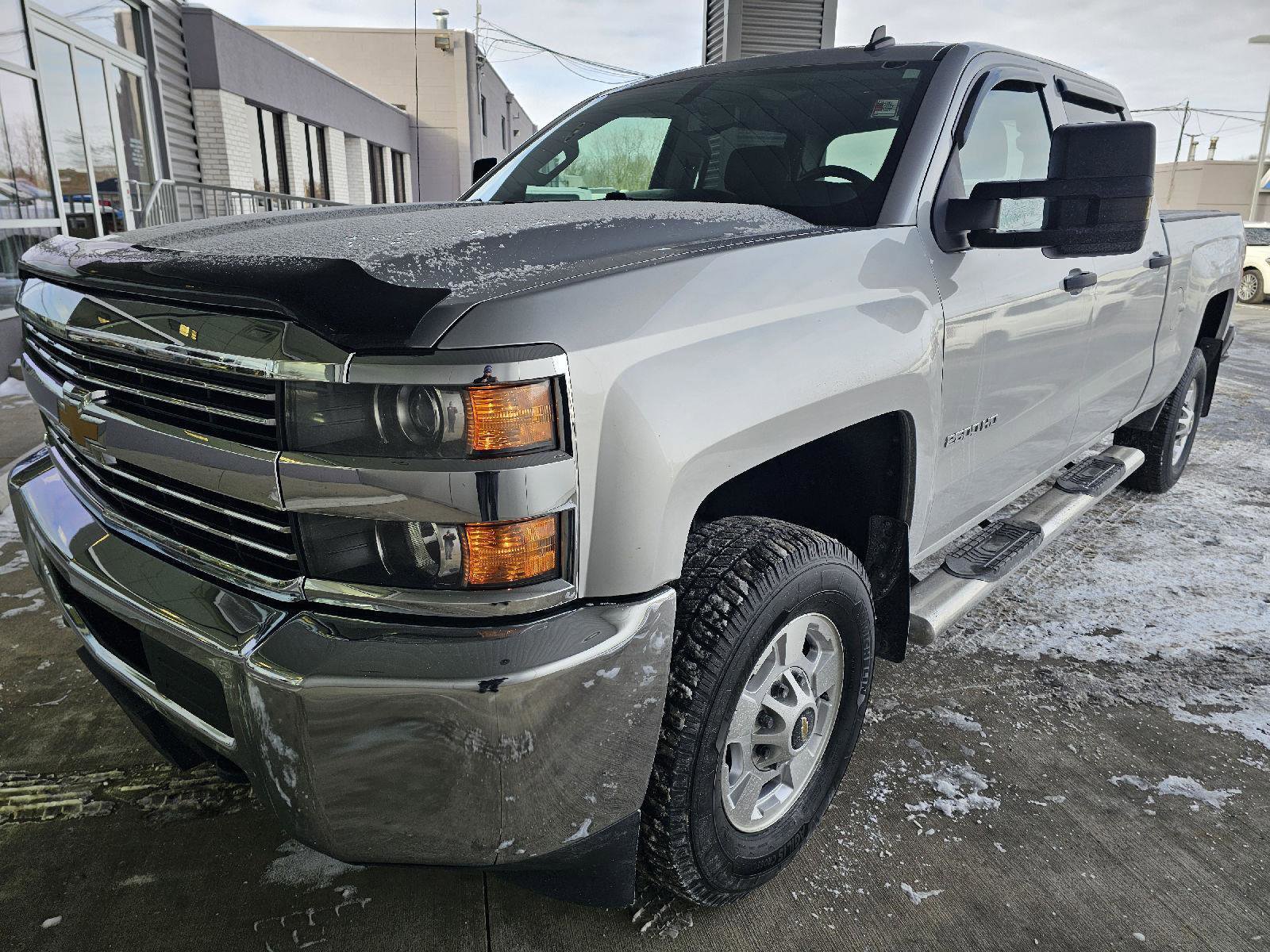 Used 2015 Chevrolet Silverado 2500 LT image 1