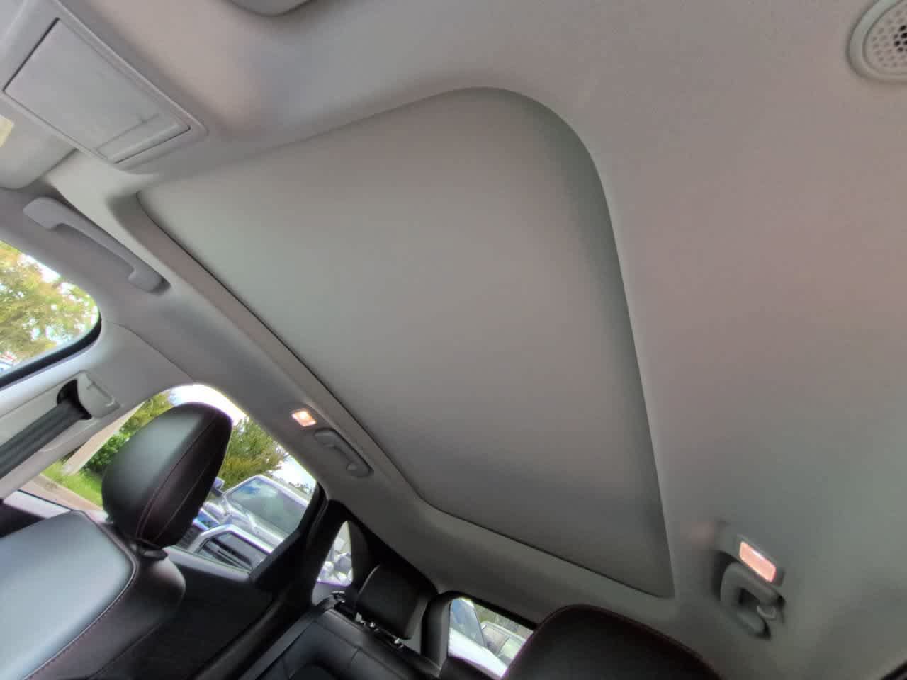 Used 2022 Ford Escape SEL w/ SEL Stealth AWD Package image 19