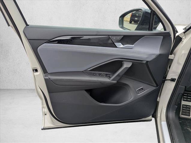 New 2026 Volkswagen Tiguan SE R-Line FWD image 22