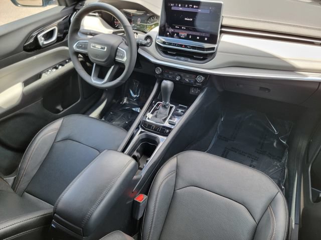 Certified 2023 Jeep Compass Limited AWD/4WD image 39