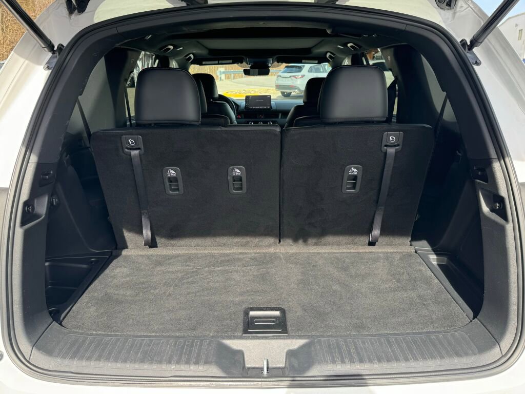 Used 2025 Honda Pilot TrailSport image 19