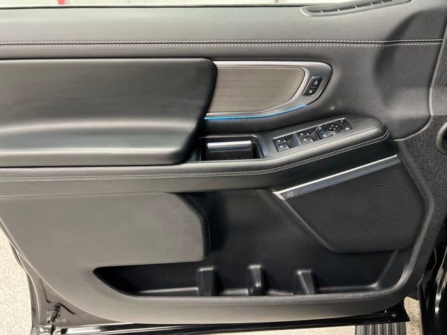 Used 2025 Ford Expedition Max Platinum AWD/4WD image 22