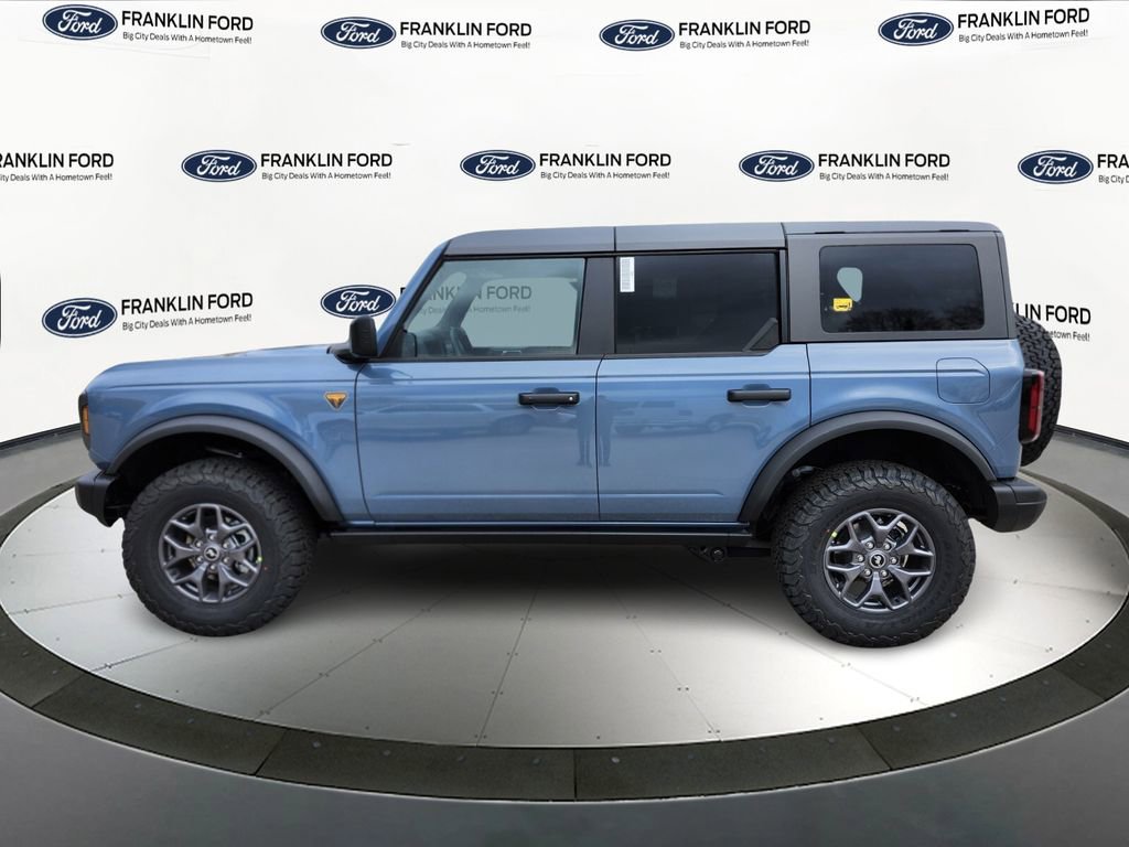 New 2025 Ford Bronco Badlands image 2