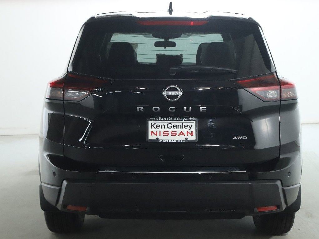 Certified 2026 Nissan Rogue SV image 41