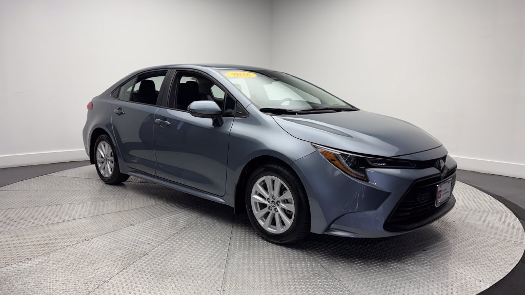 Used 2026 Toyota Corolla LE w/ LE Premium Package FWD image 38