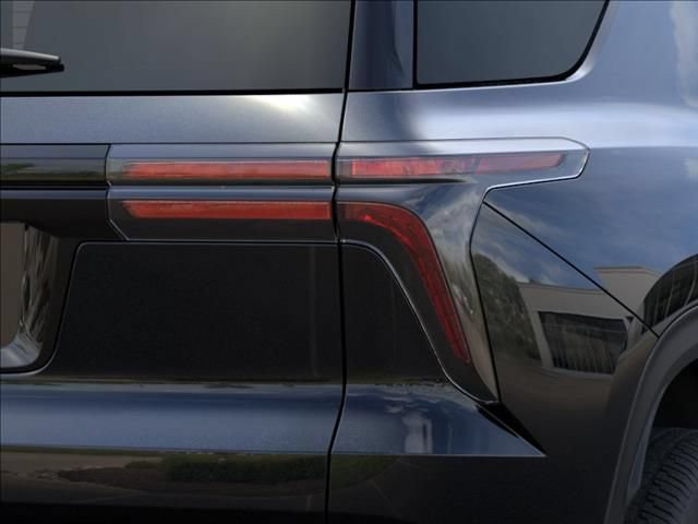 New 2027 Chevrolet Traverse LT w/ LPO, Floor Liner Package FWD image 11