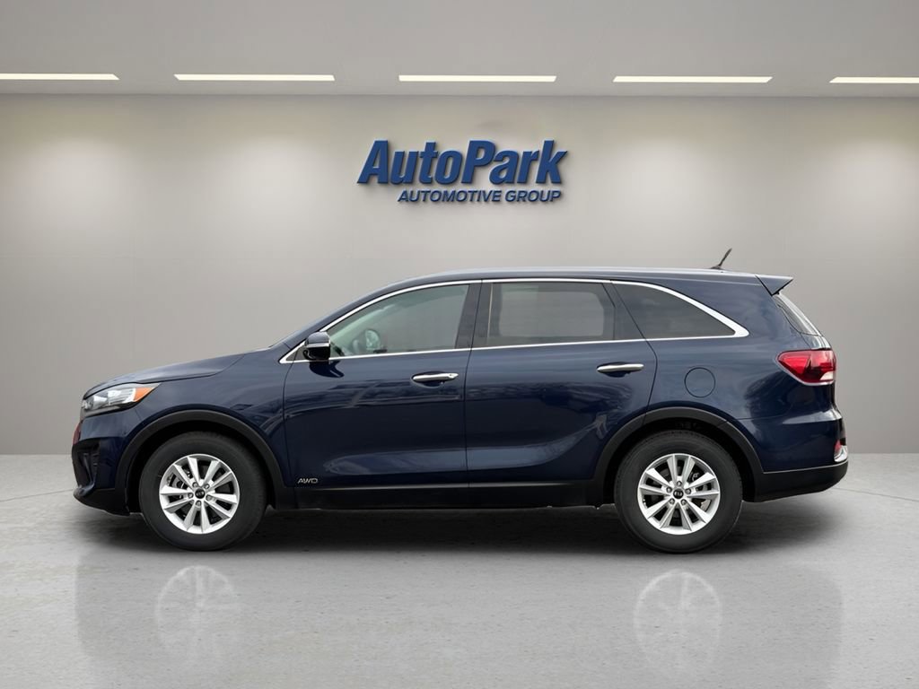 Used 2020 Kia Sorento AWD V6 image 2