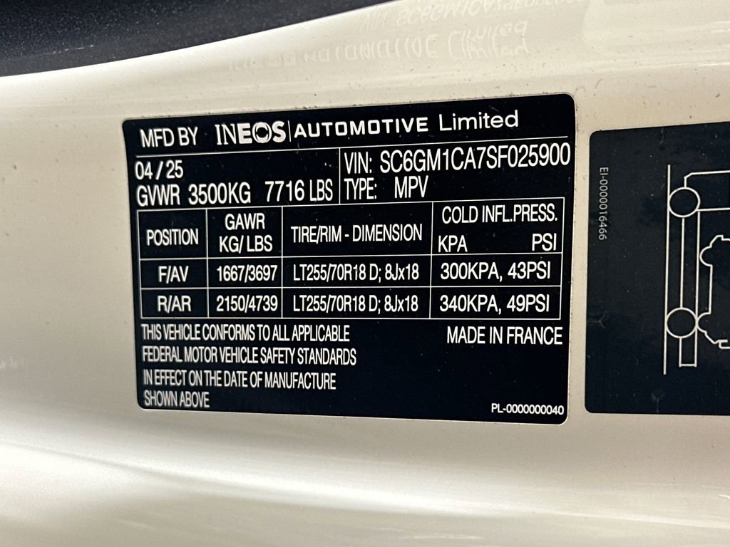 Used 2025 INEOS Grenadier Fieldmaster Edition image 32