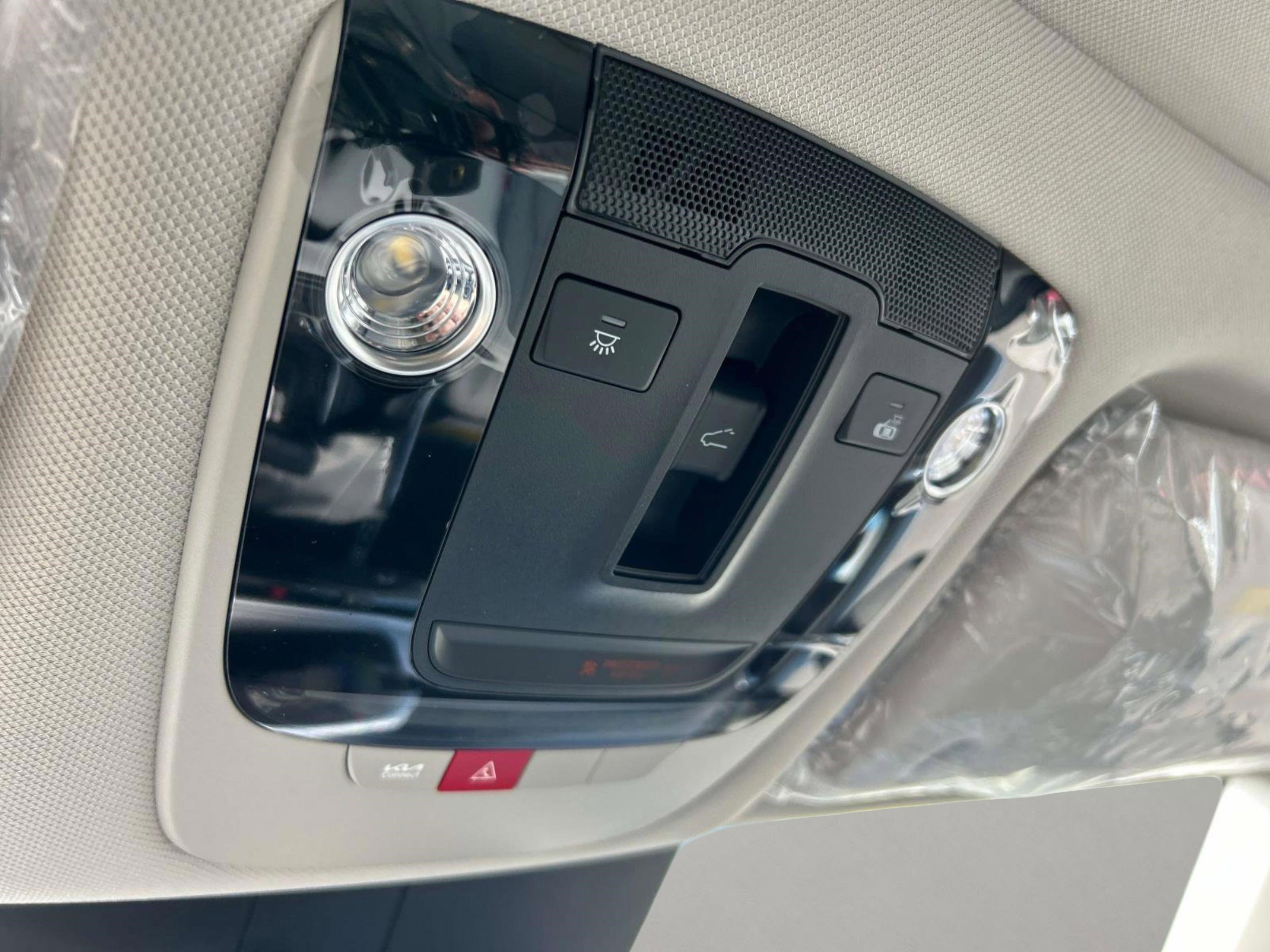 New 2025 Kia Sorento S w/ Panoramic Sunroof Package image 33