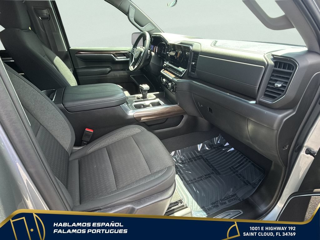 Used 2024 Chevrolet Silverado 1500 RST AWD/4WD image 38