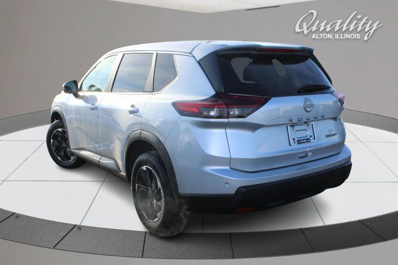 Used 2024 Nissan Rogue SV image 6