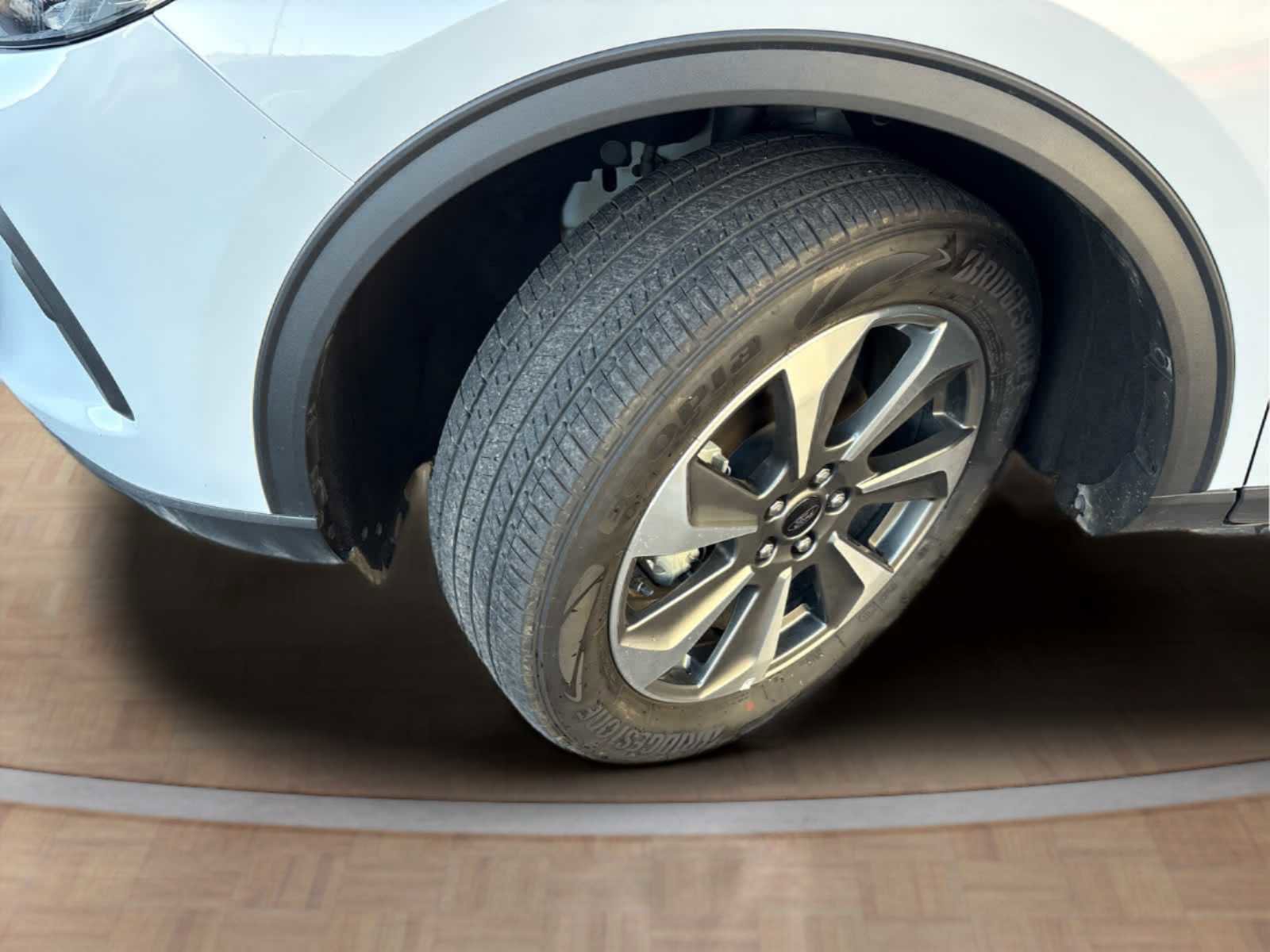 Used 2025 Ford Escape Platinum image 32