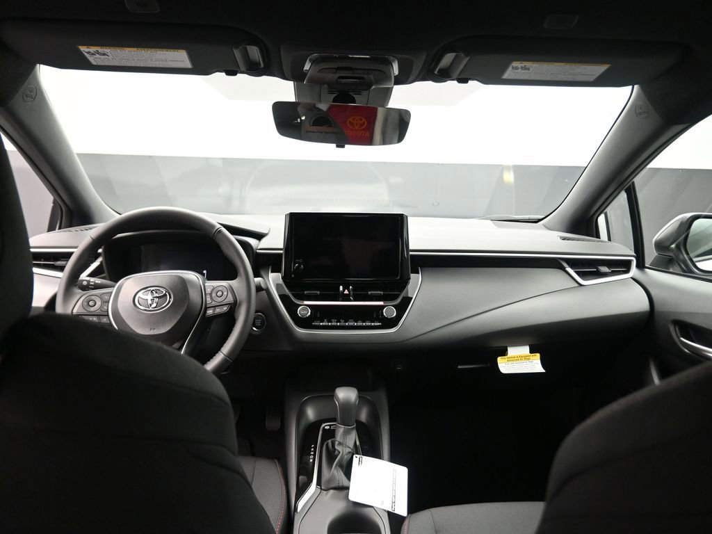 Used 2026 Toyota Camry XLE w/ Premium Plus Package image 5