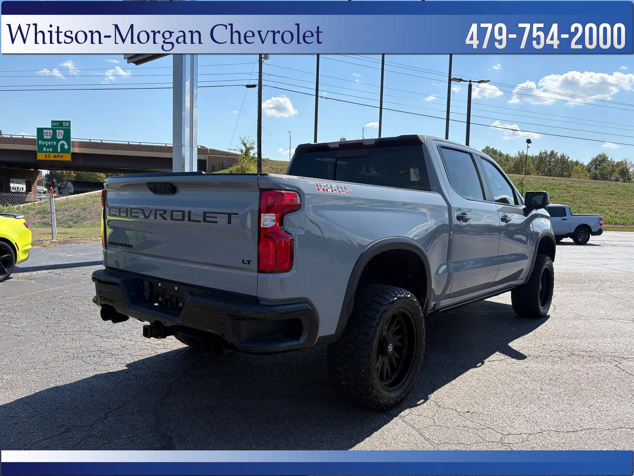 Used 2024 Chevrolet Silverado 1500 LT Trail Boss w/ Convenience Package II AWD/4WD image 6