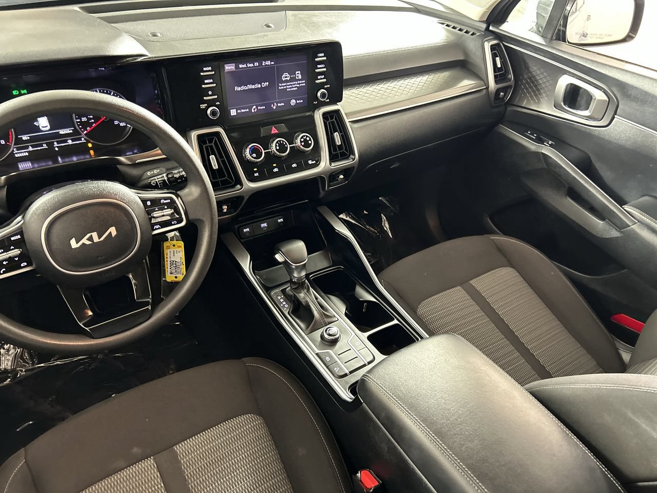 Used 2022 Kia Sorento LX FWD image 23
