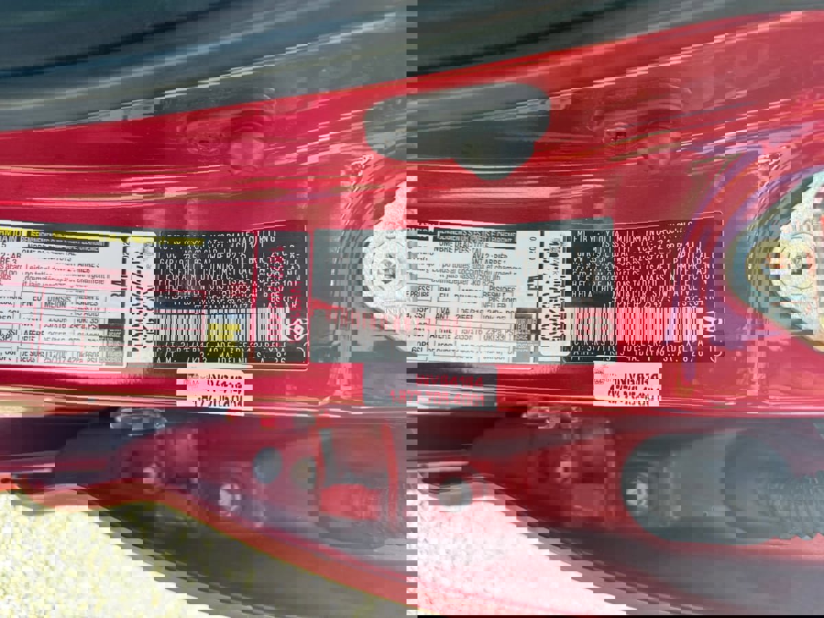 Used 2021 Toyota Corolla LE image 9