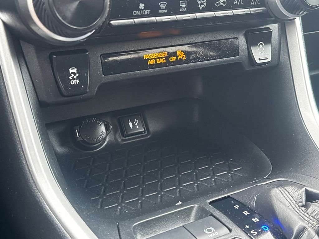 Used 2019 Toyota RAV4 LE w/ All Weather Liner Package image 24