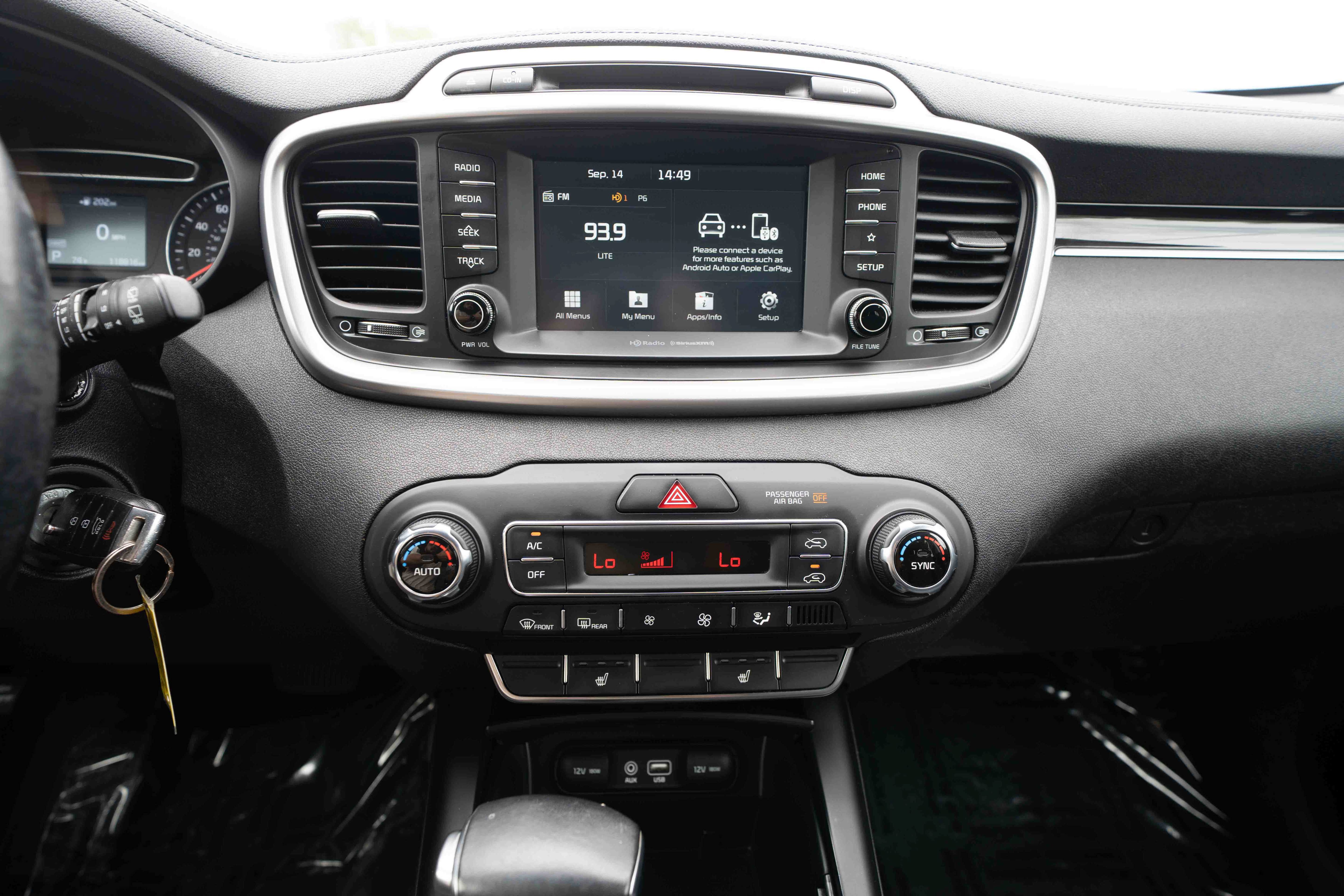 Used 2019 Kia Sorento AWD w/ LX Convenience Package image 17