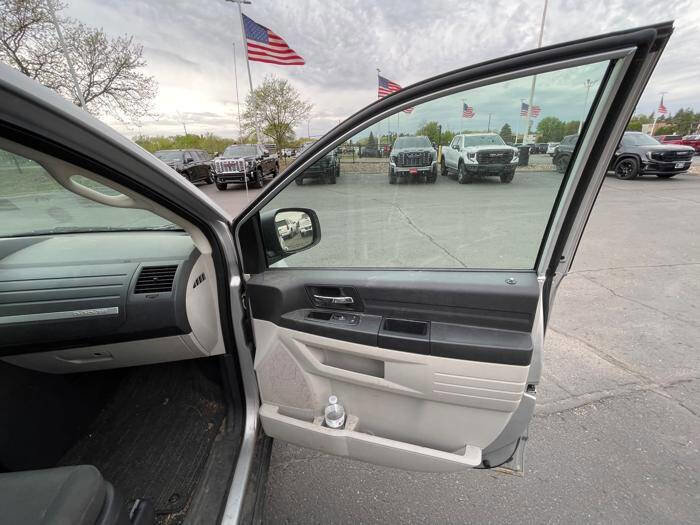 Used 2009 Dodge Grand Caravan SE FWD image 29
