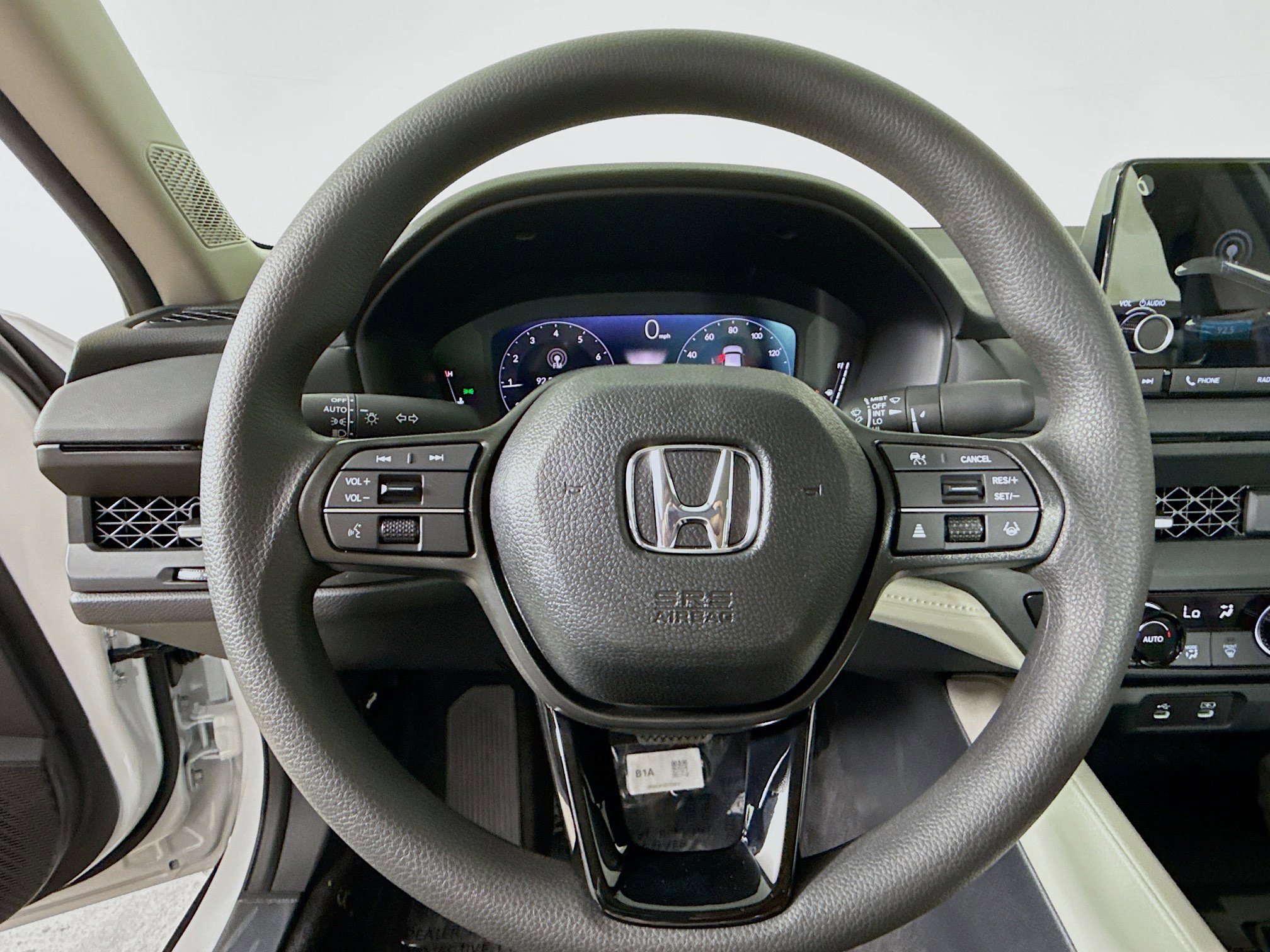 New 2025 Honda Accord SE image 9