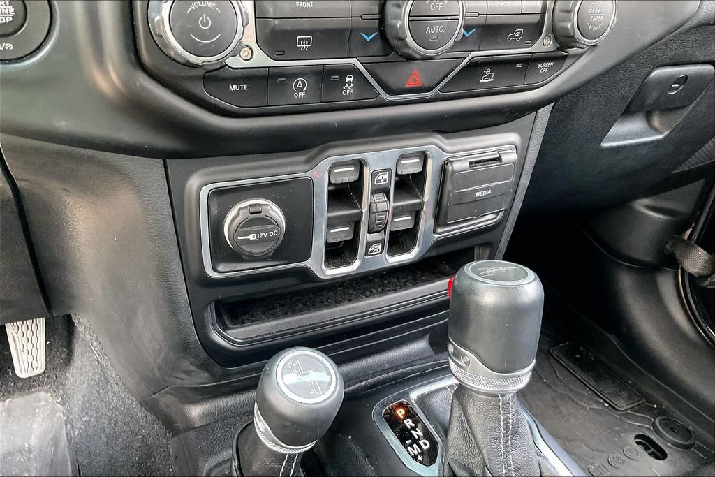 Used 2020 Jeep Gladiator Overland w/ Popular Equipment Package AWD/4WD image 16