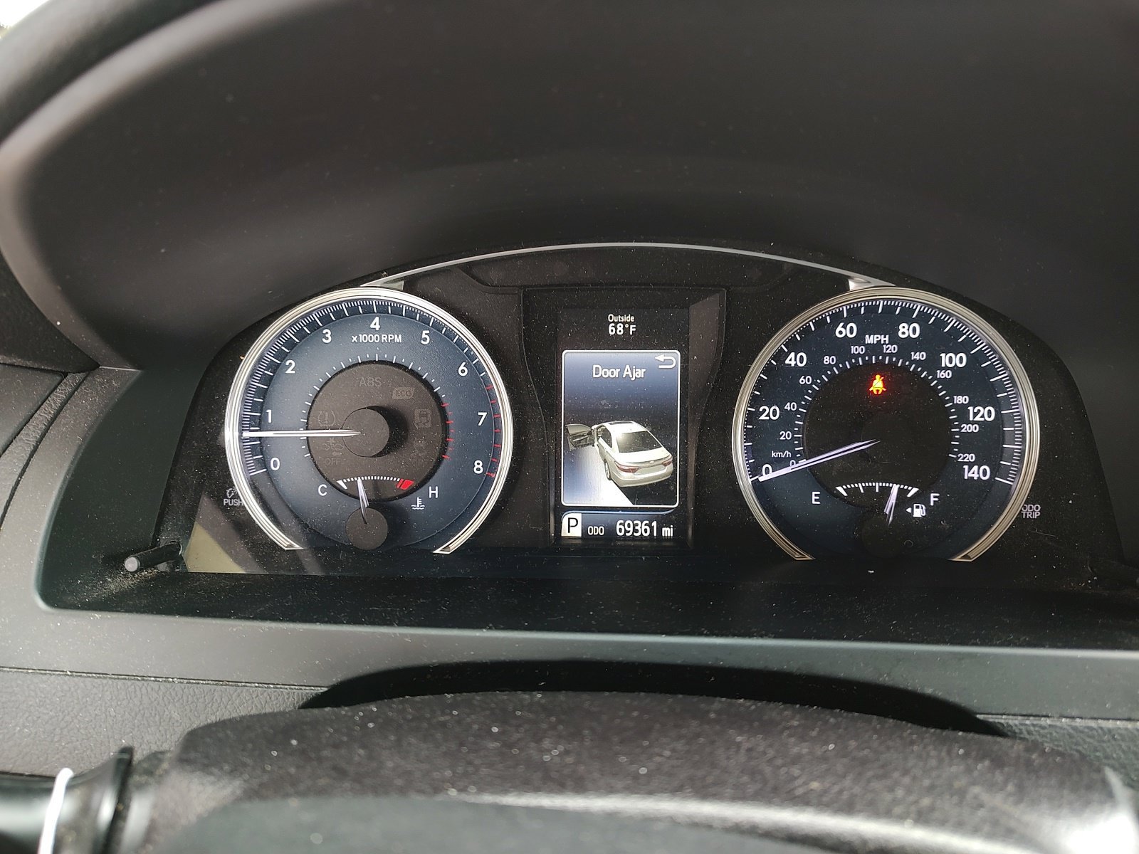 Used 2017 Toyota Camry LE FWD image 9