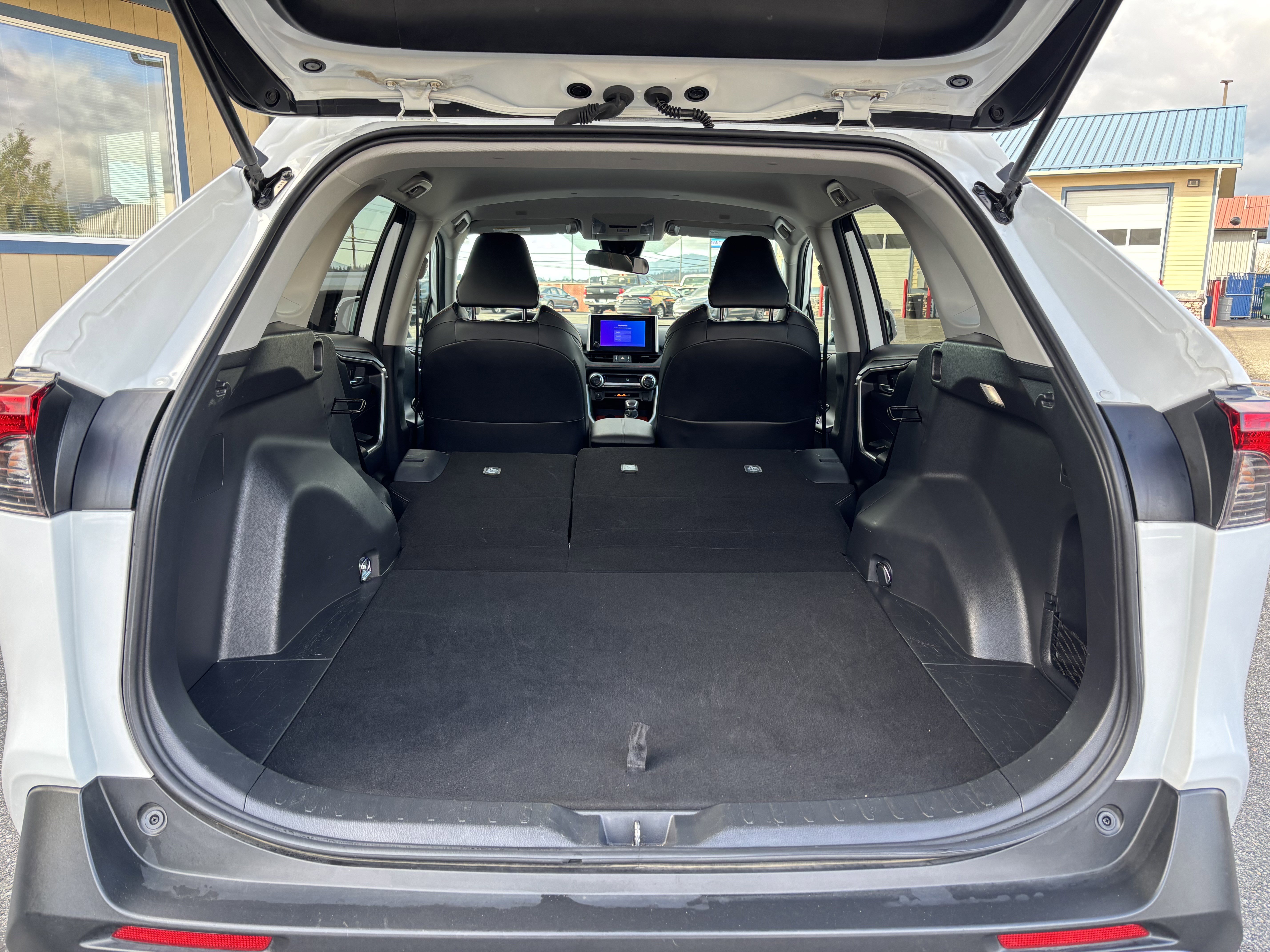 Used 2024 Toyota Prius LE image 26