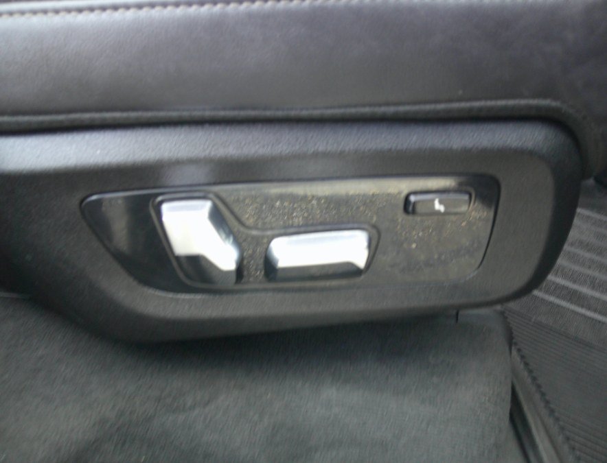 Used 2023 BMW X7 xDrive40i AWD/4WD image 78