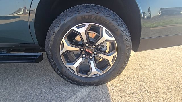Used 2026 GMC Yukon AT4 Ultimate AWD/4WD image 23