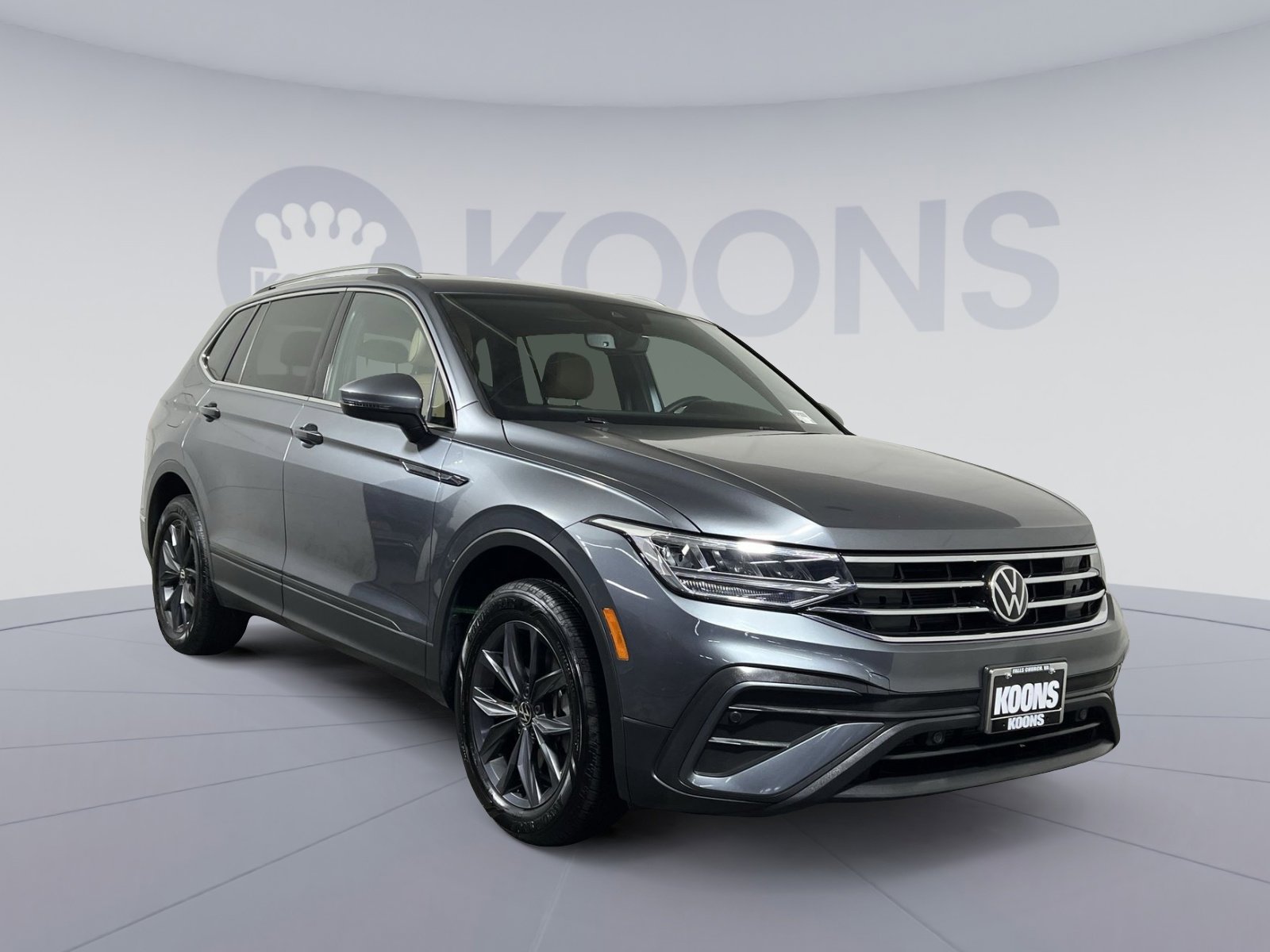 Used 2022 Volkswagen Tiguan SE image 10