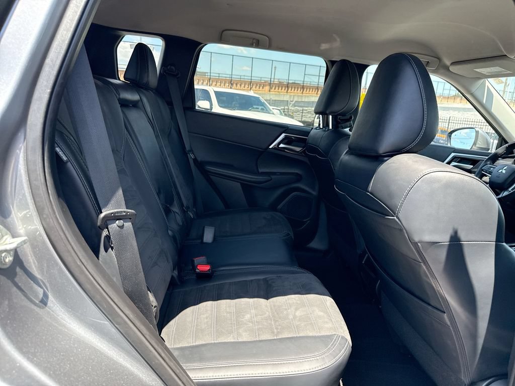 Used 2024 Mitsubishi Outlander SE FWD image 28