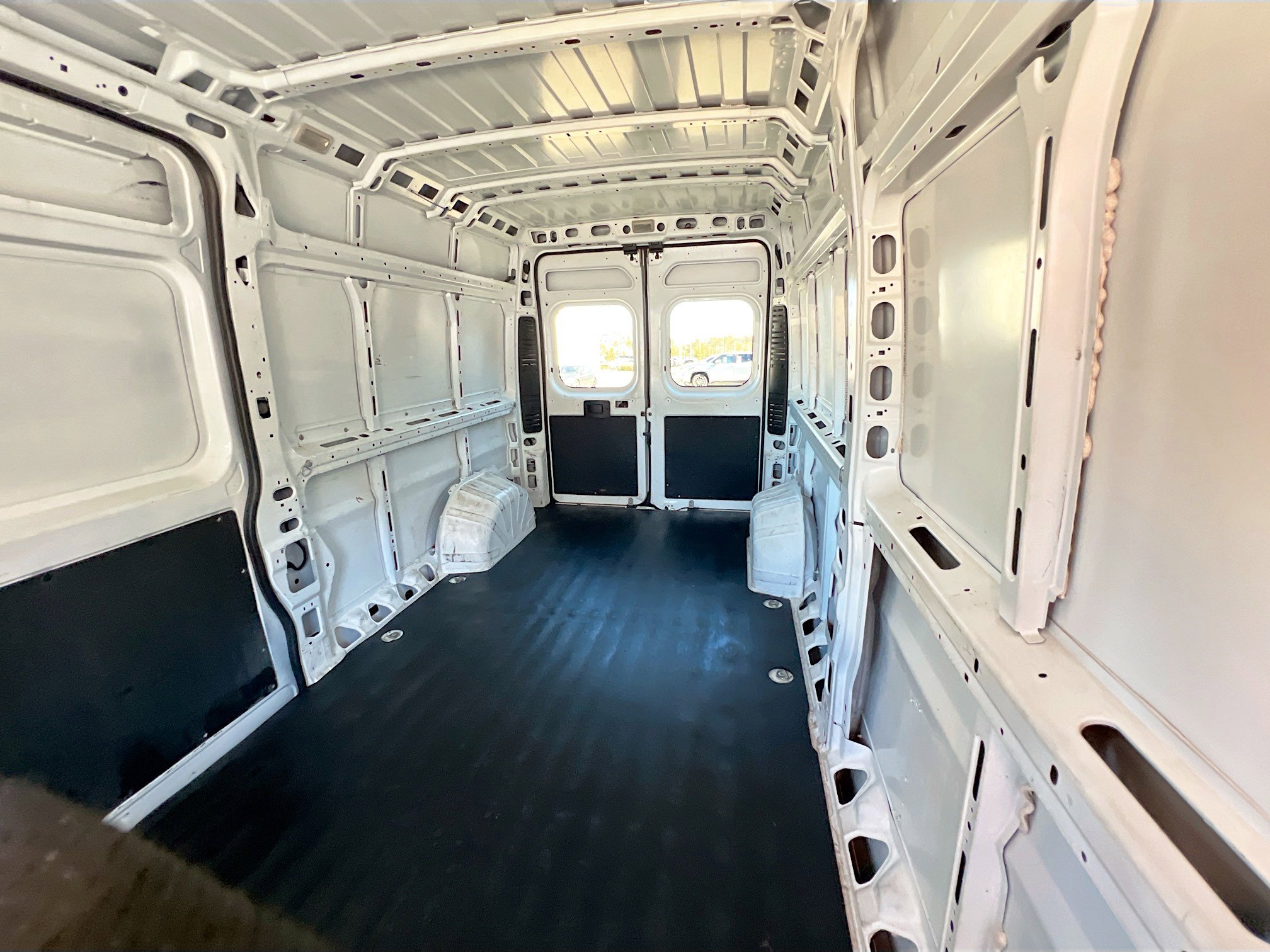 Used 2023 RAM ProMaster 2500 image 29