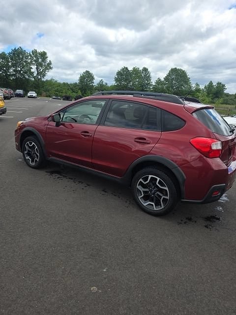 Used 2017 Subaru Crosstrek 2.0i Premium AWD/4WD image 3