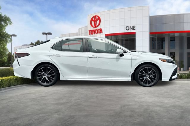 Certified 2023 Toyota Camry SE w/ Convenience Package FWD image 3