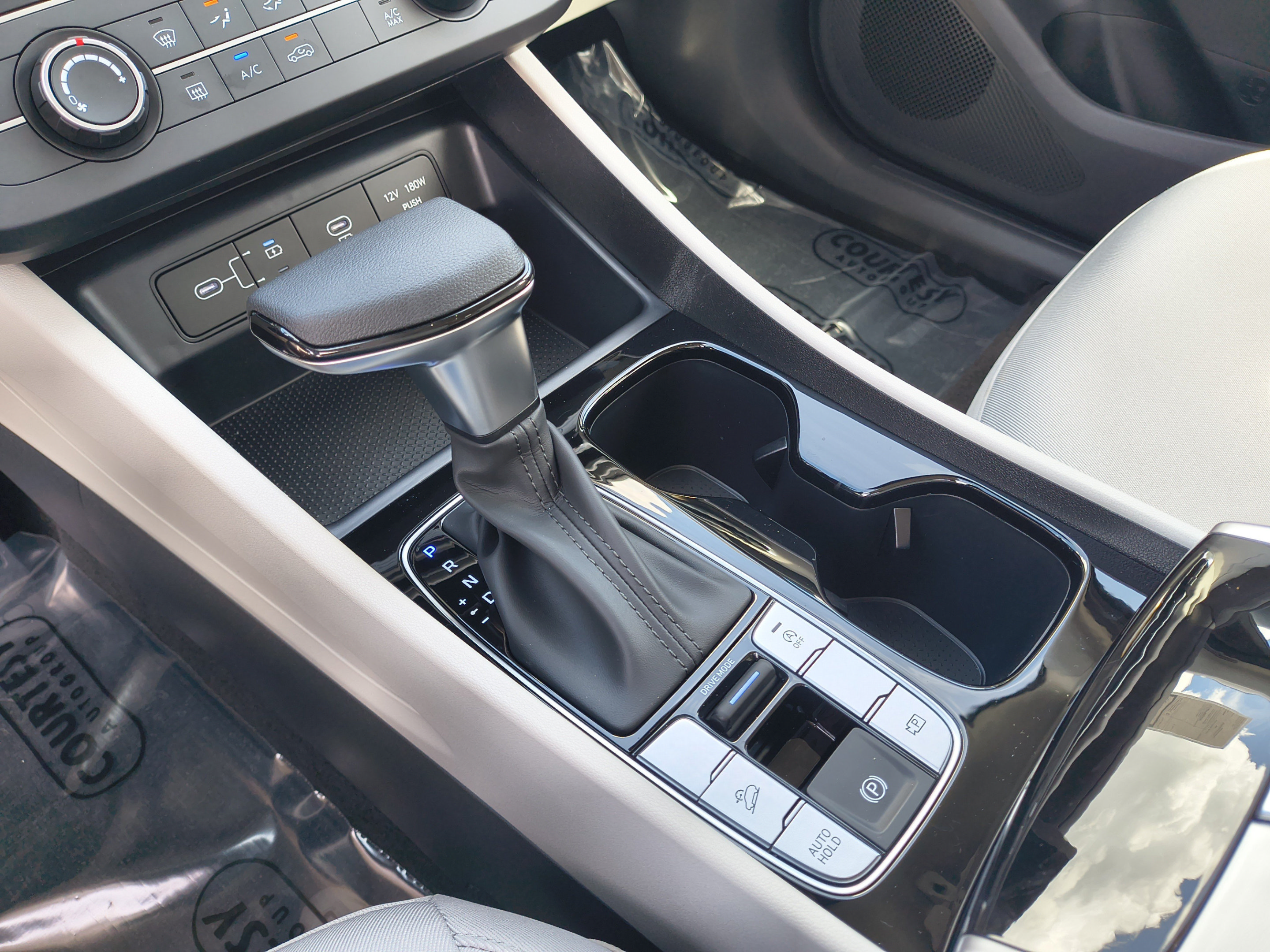 New 2026 Hyundai Tucson SE FWD image 25