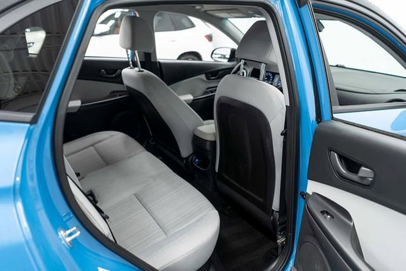 Used 2023 Hyundai Kona SEL image 12