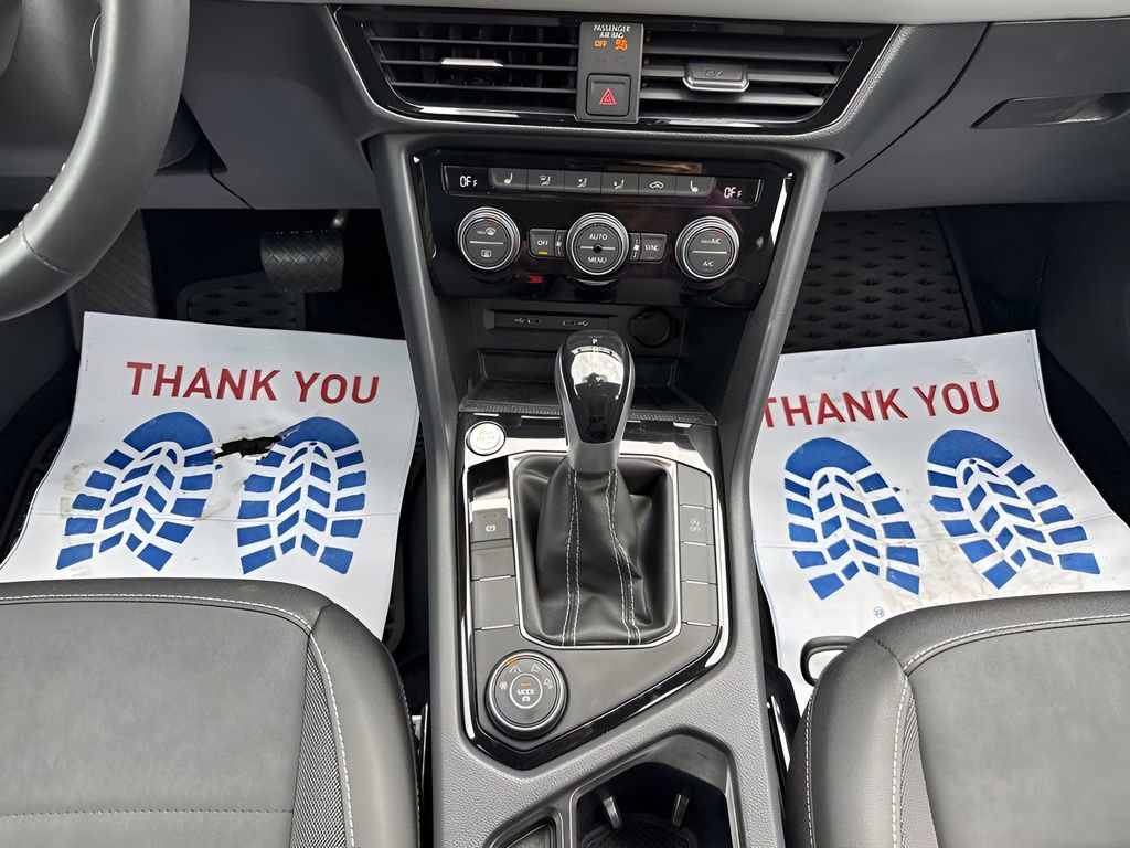 Used 2024 Volkswagen Taos SE image 17