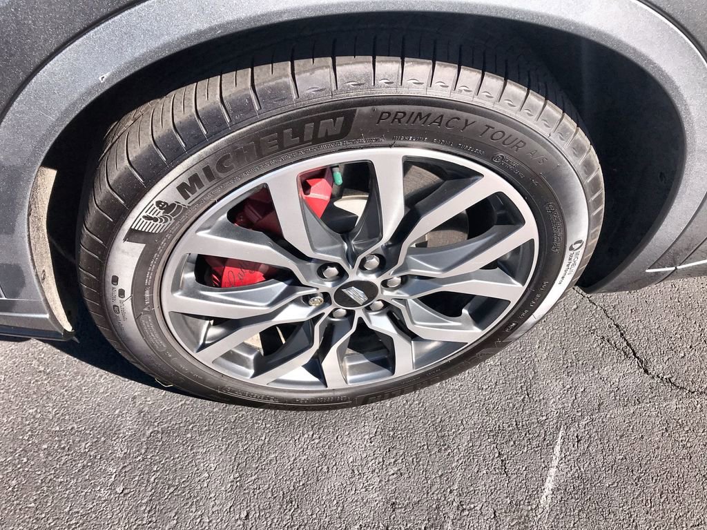 Used 2023 Cadillac XT6 Sport w/ Technology Package image 10