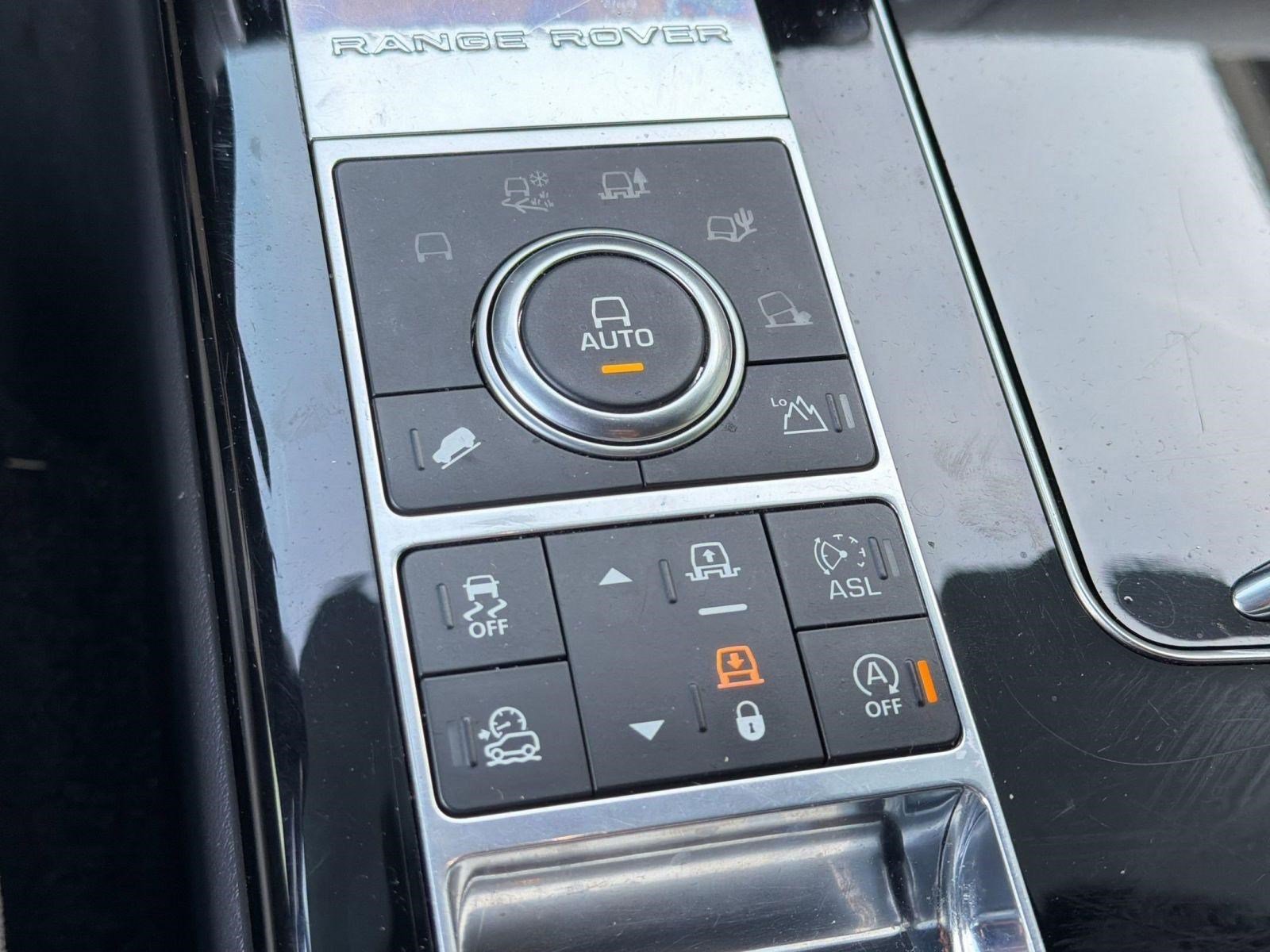 Used 2016 Land Rover Range Rover Supercharged image 25