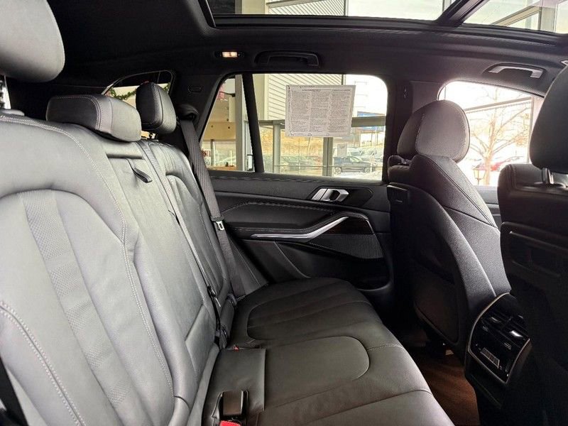 Used 2021 BMW X5 xDrive40i w/ Convenience Package AWD/4WD image 8