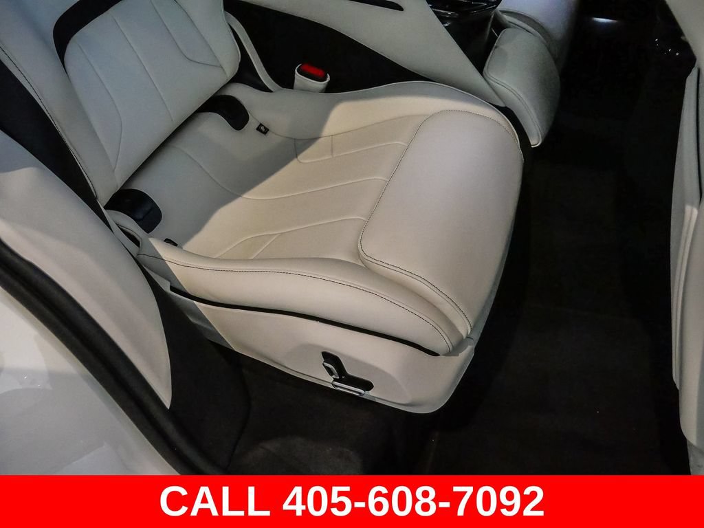 Used 2025 Ferrari Purosangue AWD/4WD image 44