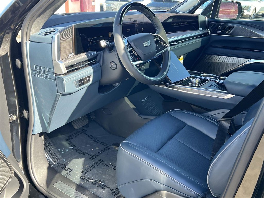 New 2026 Cadillac Escalade IQL Sport 2 image 9