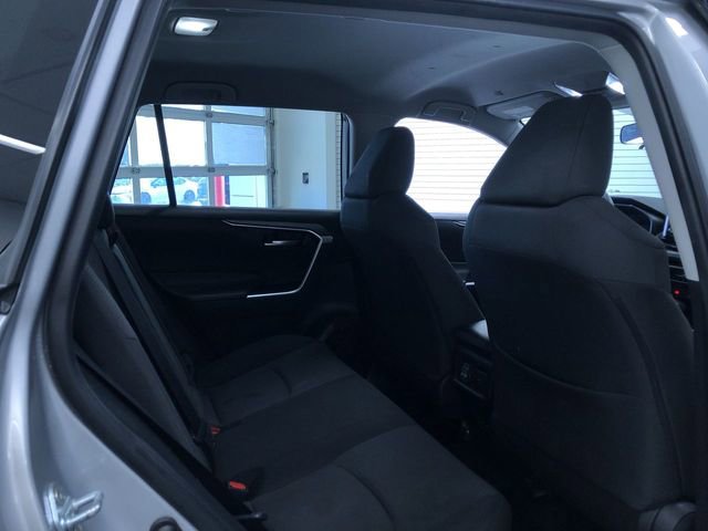 Used 2025 Toyota RAV4 XLE image 22