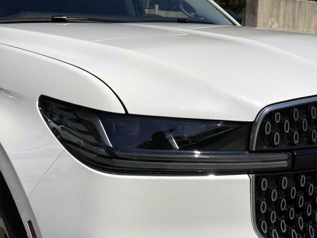 New 2025 Lincoln Navigator L Reserve image 9