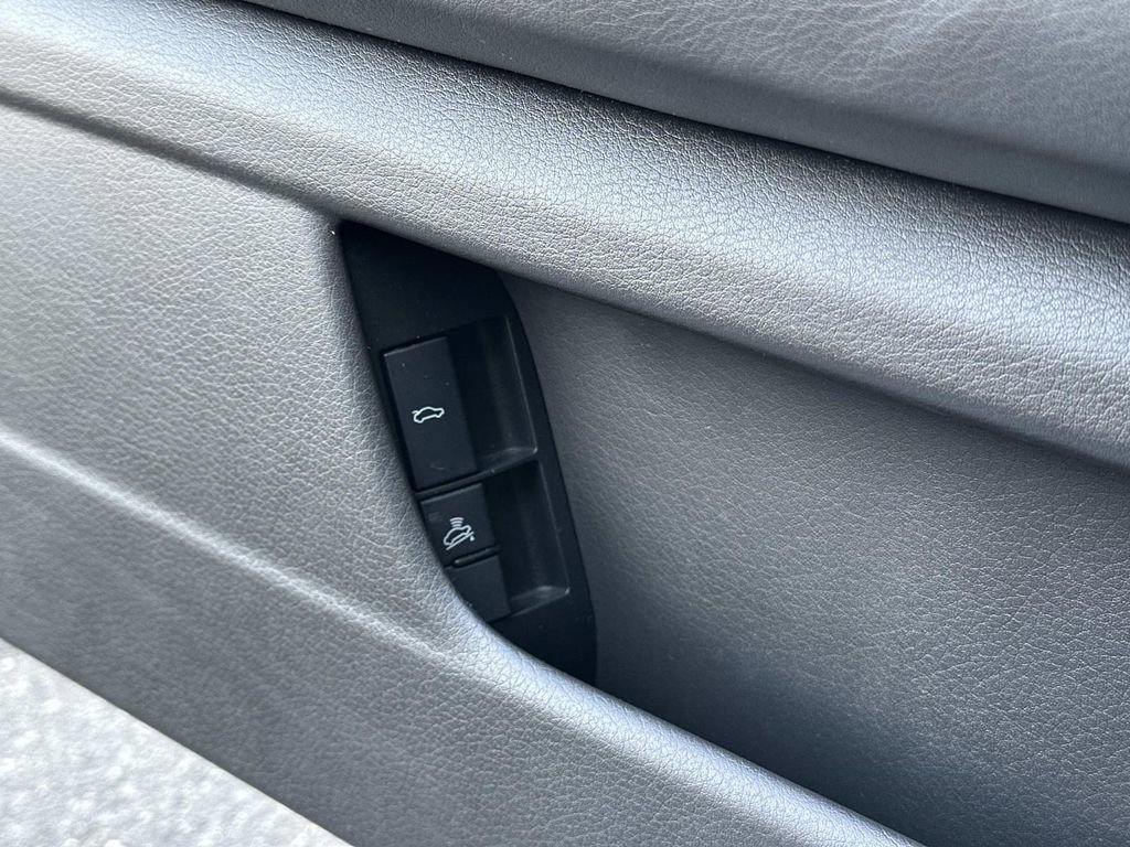 Used 2006 Audi S4 Cabriolet image 25