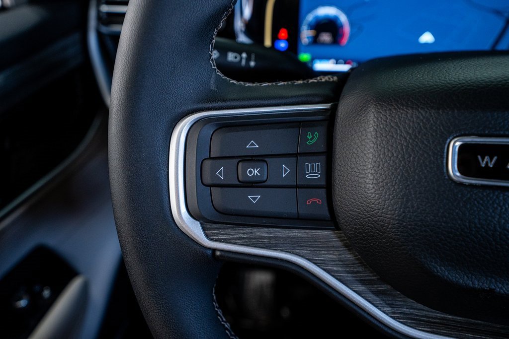 Used 2023 Jeep Wagoneer Series III w/ Preferred Equipment Group image 44